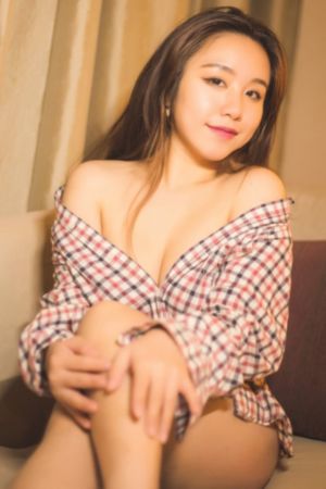 国产短裙黑色丝袜在线观看下_在线完整观看